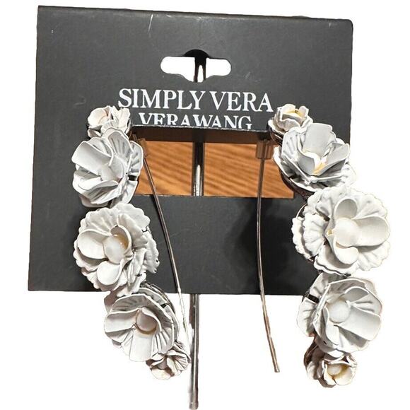 Simply Vera Wang 3D White Flower Threader Earrings Silver Boho Cottage Core NWT - Picture 3 of 4